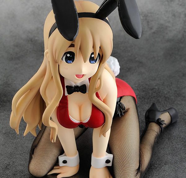 Stor bunnygirl Mugi figur