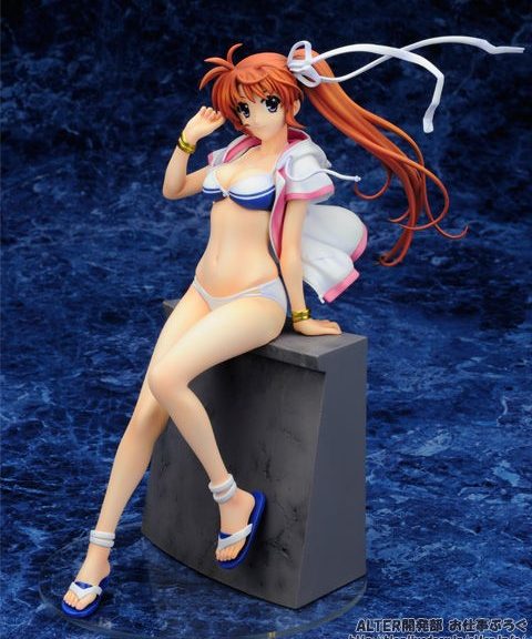 Voksen Nanoha i bikini figur
