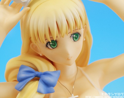 Clalaclan Swimsuit kan bestilles nu