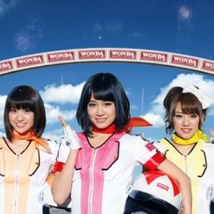 AKB48 bliver racer kørere i ny reklame for WONDA