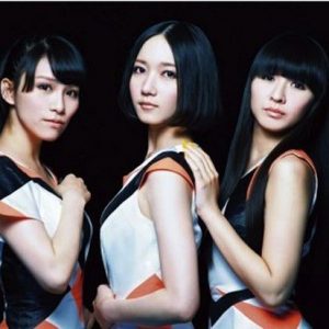Perfume i top på Oricons liste med opsamlings album