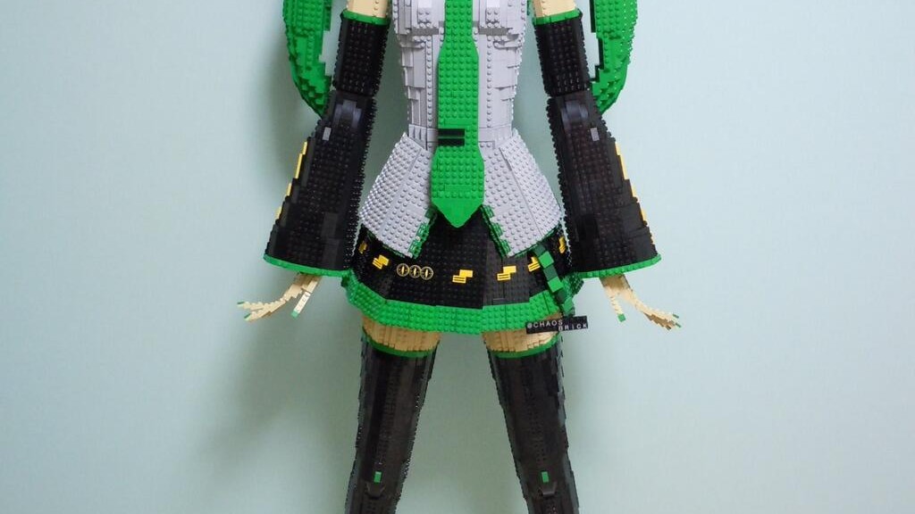 1:1 Hatsune Miku lavet af Lego