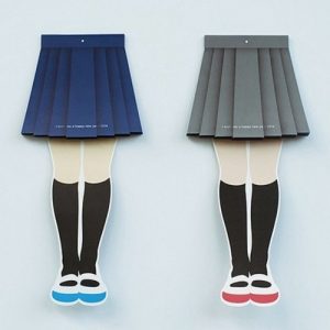 Løft op i nederdelen for at se datoen