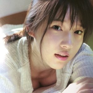 Uchida Maaya Young Jump gravure billeder