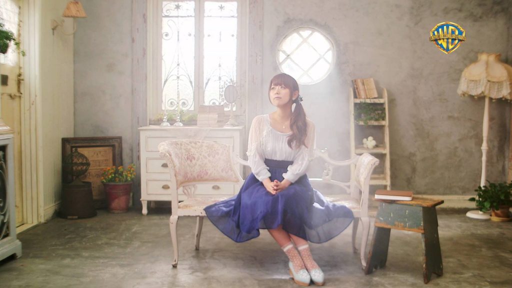 Iguchi Yuka reklamerer for fjerde single Hey World