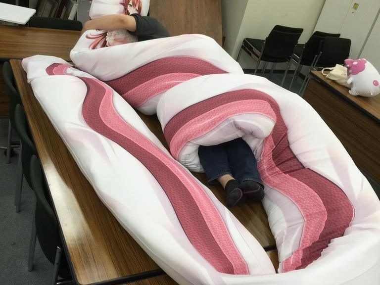 7 meter Miia dakimakura [Monster Musume]