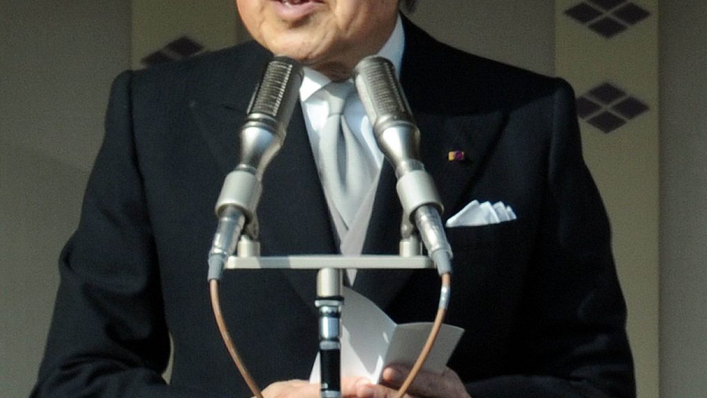 Den japanske kejser træder tilbage "inden for de næste år"