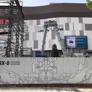 Ny Gundam statue under opbygning