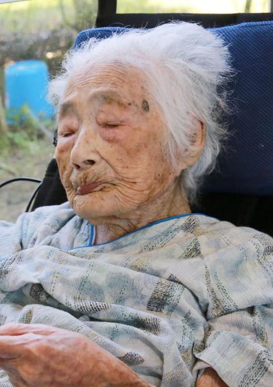 Verdens ældste person, sidst født i det 19. århundrede, dør i Japan i en alder af 117