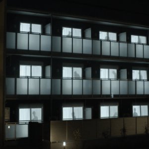 Japansk firma laver virtuelle skygge kærester til at beskytte kvinder, der bor alene