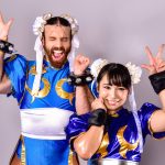 Chun-Li (Street Fighter) cosplayers med de passende ben