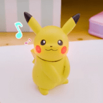 Talende robot Pikachuer