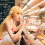 Shinobu Oshino cosplay