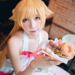 Shinobu Oshino cosplay