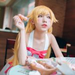 Shinobu Oshino cosplay