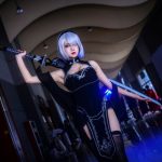 2B (Nier: Automata) cosplayed af kinesisk pige