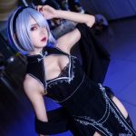 2B (Nier: Automata) cosplayed af kinesisk pige