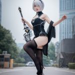 2B (Nier: Automata) cosplayed af kinesisk pige