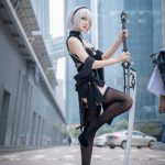 2B (Nier: Automata) cosplayed af kinesisk pige