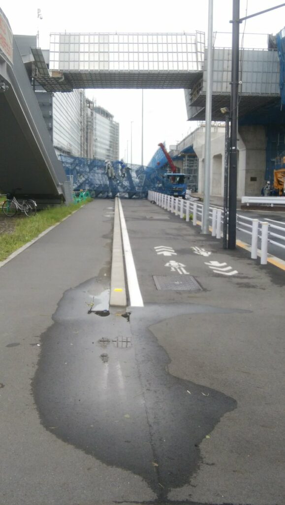 Haneda International Airport (Tokyo) blev ramt af ekstrem regn og vindstød på 155 kilometer i timen