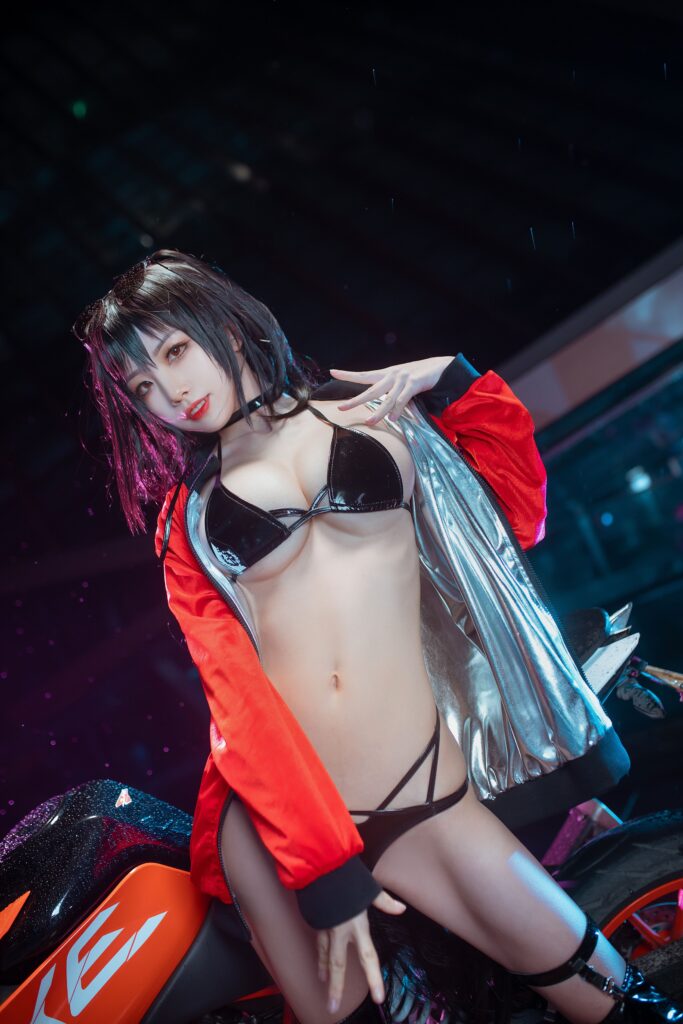 Azur Lane Race Queen Taihou cosplay af Aqua