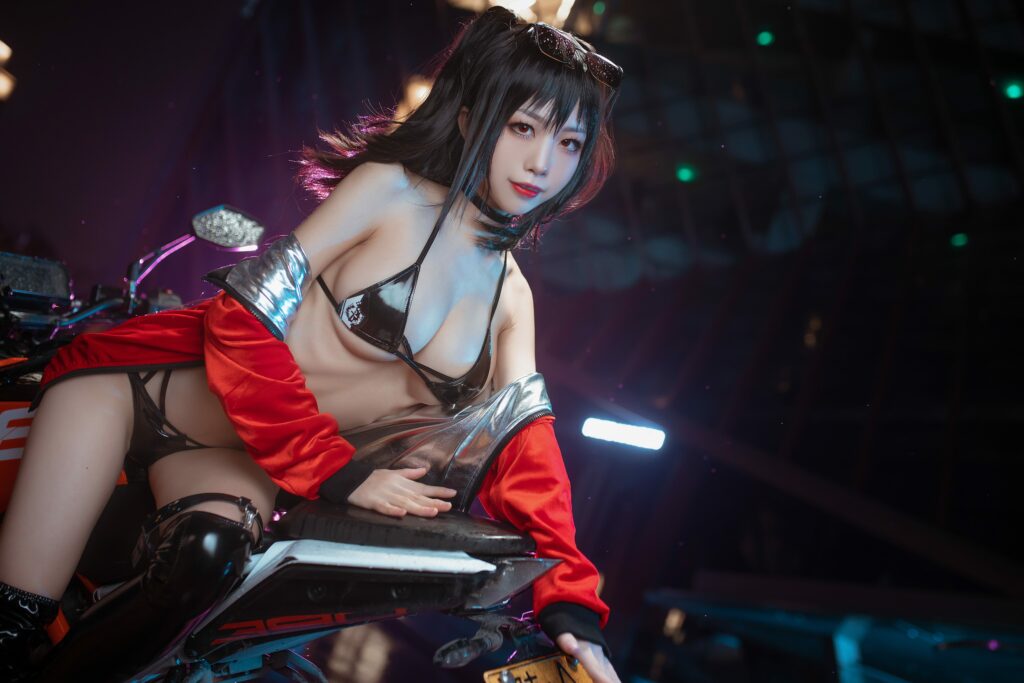 Azur Lane Race Queen Taihou cosplay af Aqua