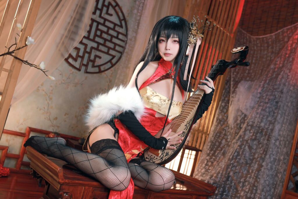 Azur Lane Taihou cosplay af Aqua