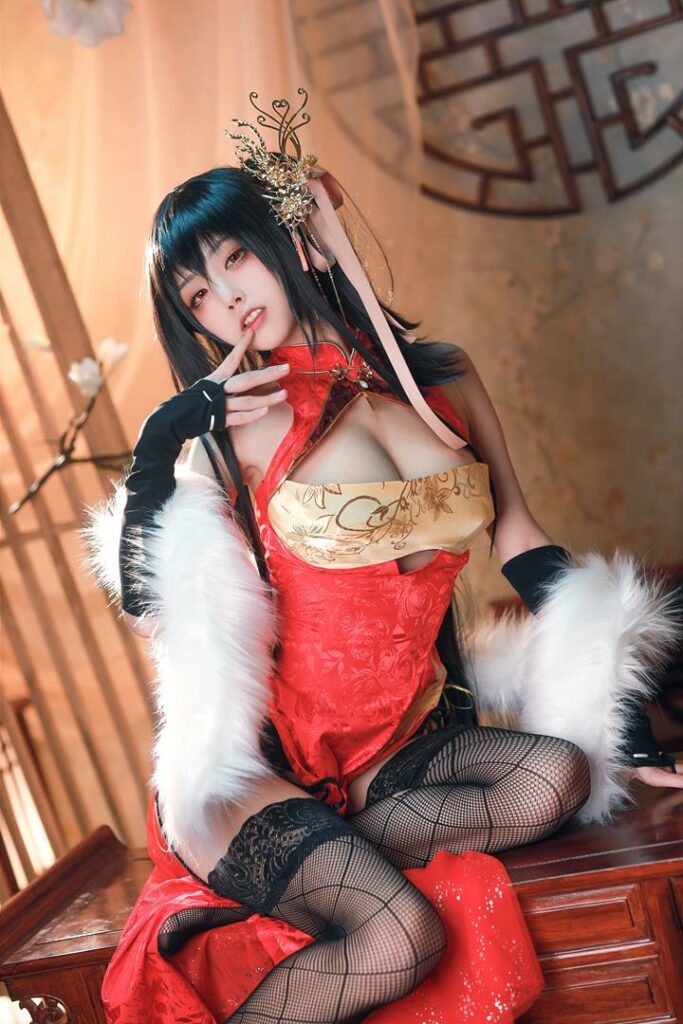 Azur Lane Taihou cosplay af Aqua