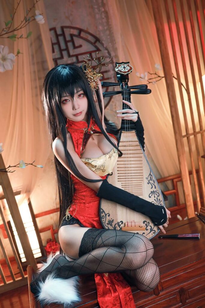 Azur Lane Taihou cosplay af Aqua