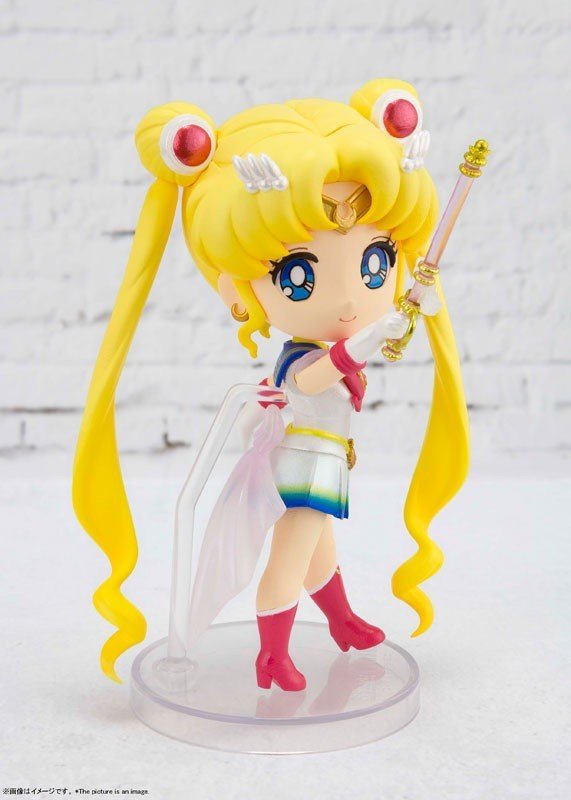 Super Sailor Moon Figuarts mini -Eternal edition-