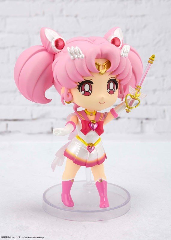 Super Sailor Chibi Moon Figuarts mini -Eternal edition-