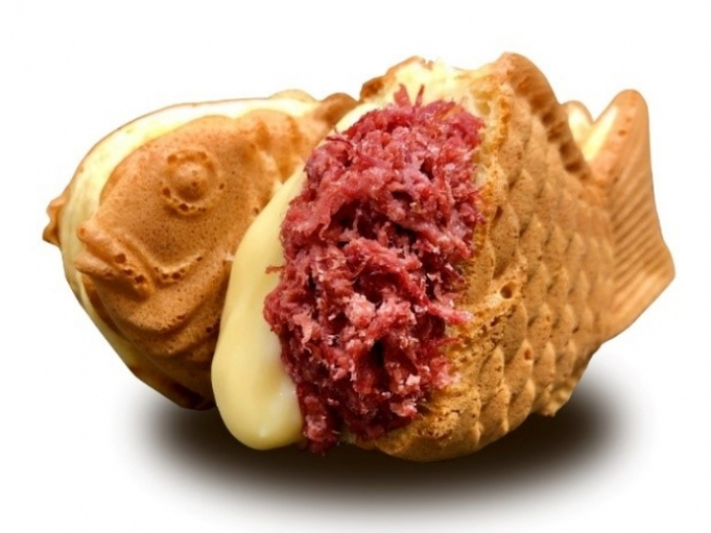 Corned beef taiyaki med smeltet ost hos Sega Taiyaki