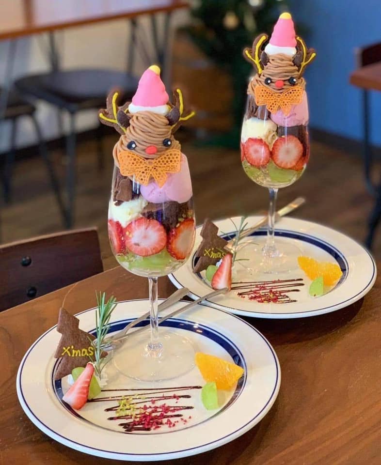 Blandede smukke desserter