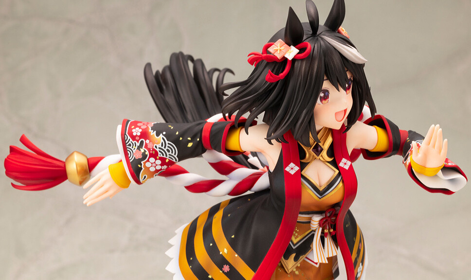 Tre kommende 2024 figurer af piger med smukt sort hår